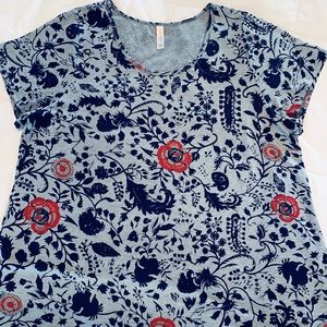 LulaRoe Classic T
